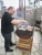 01-Chef grillt.JPG